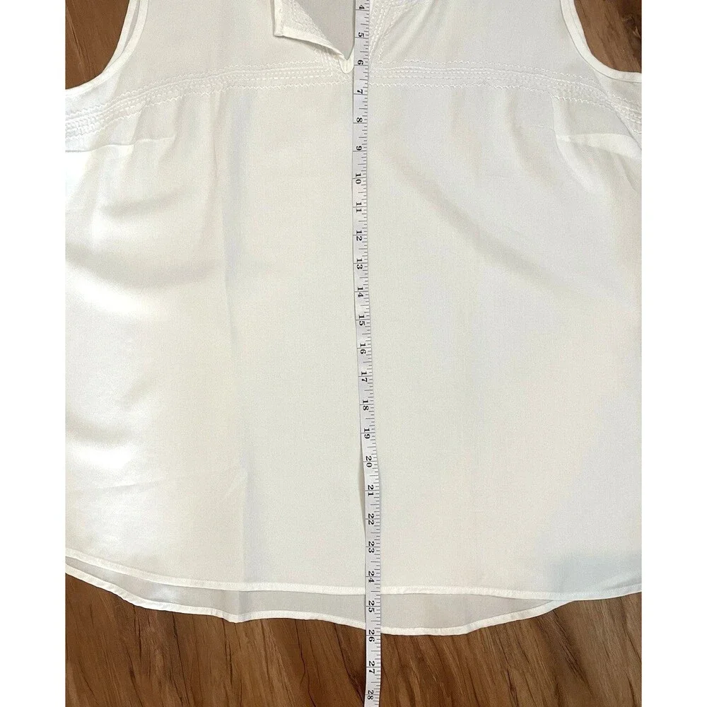 Women's Size XL Eddie Bauer White Sleeveless Blouse Shirt Embroidered Romantic - Picture 4 of 7